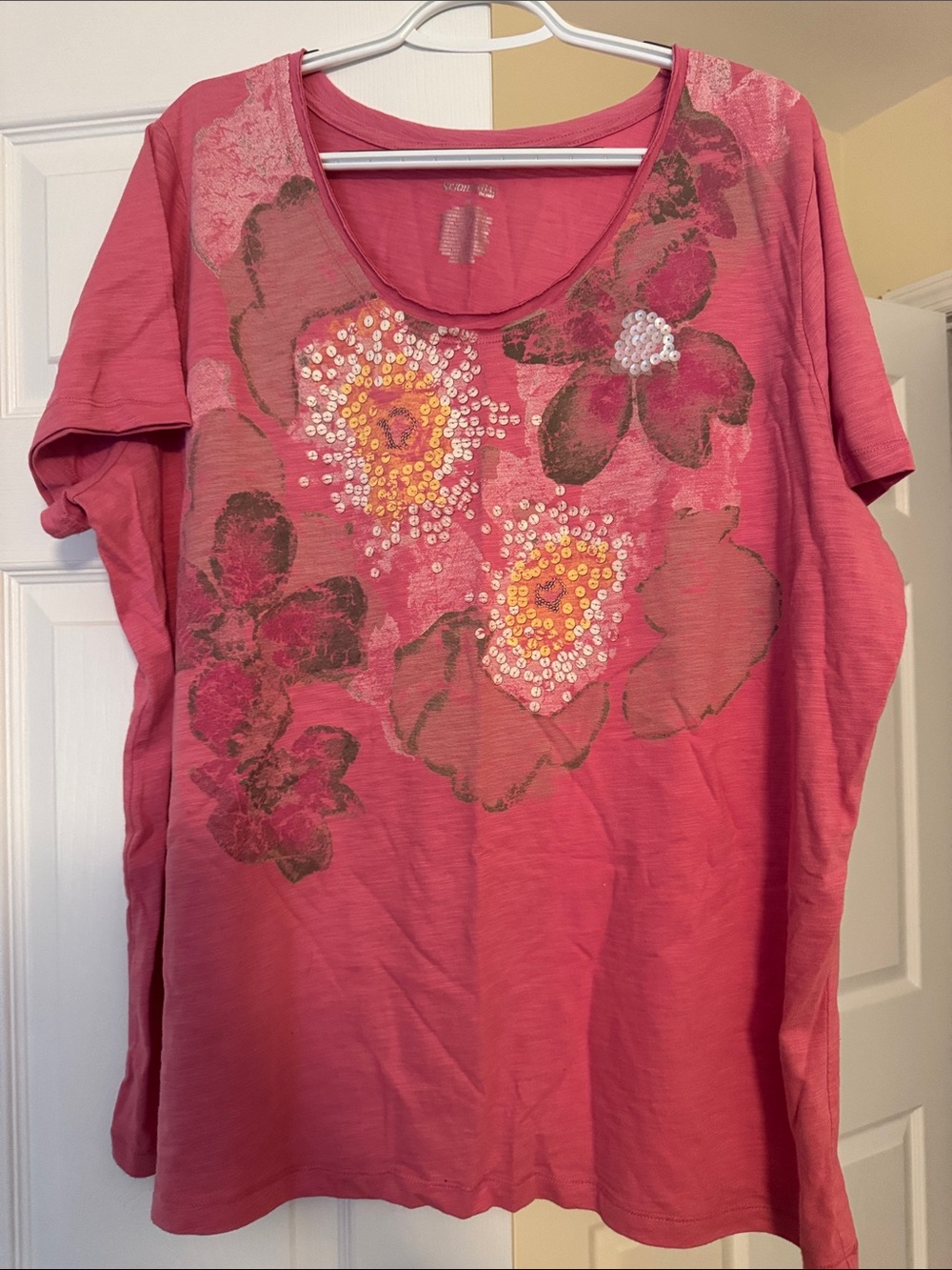 St. John's Bay Rose Pink Floral Sequin Scoop Neck Short Sleeve Top